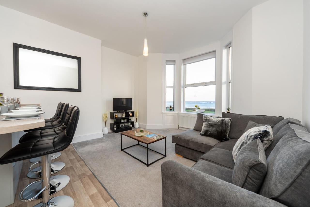Sea Views Stunning 2 Bedroom Apartment # Lowestoft Bagian luar foto